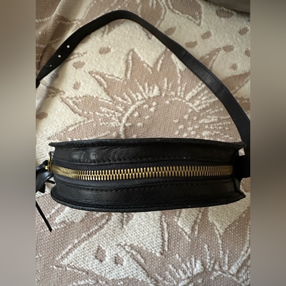 NWT Madewell Circle Crossbody Bag - Picture 3 of 6